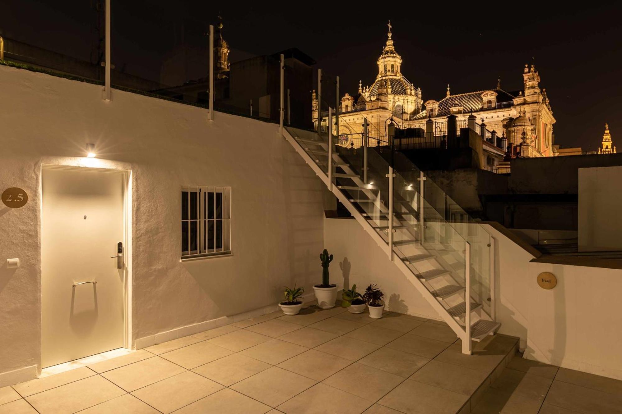 Isg Apartments Cuna Seville Exterior photo